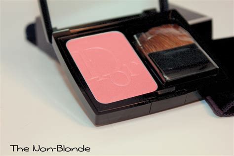 DiorBlush Vibrant Colour Powder Blush in 943 My Rose